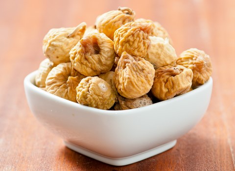 انجیر خشک طبیعی بسته‌ بندی مناسب و سالم برای میان‌ وعده